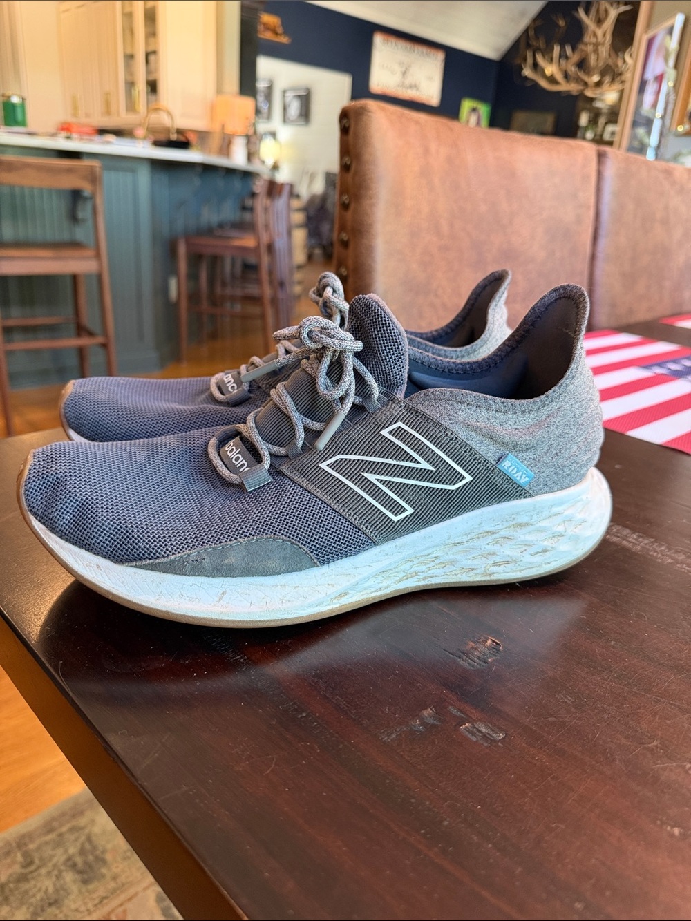 New Balance Men's Light Gray Athletic Running Sneakers